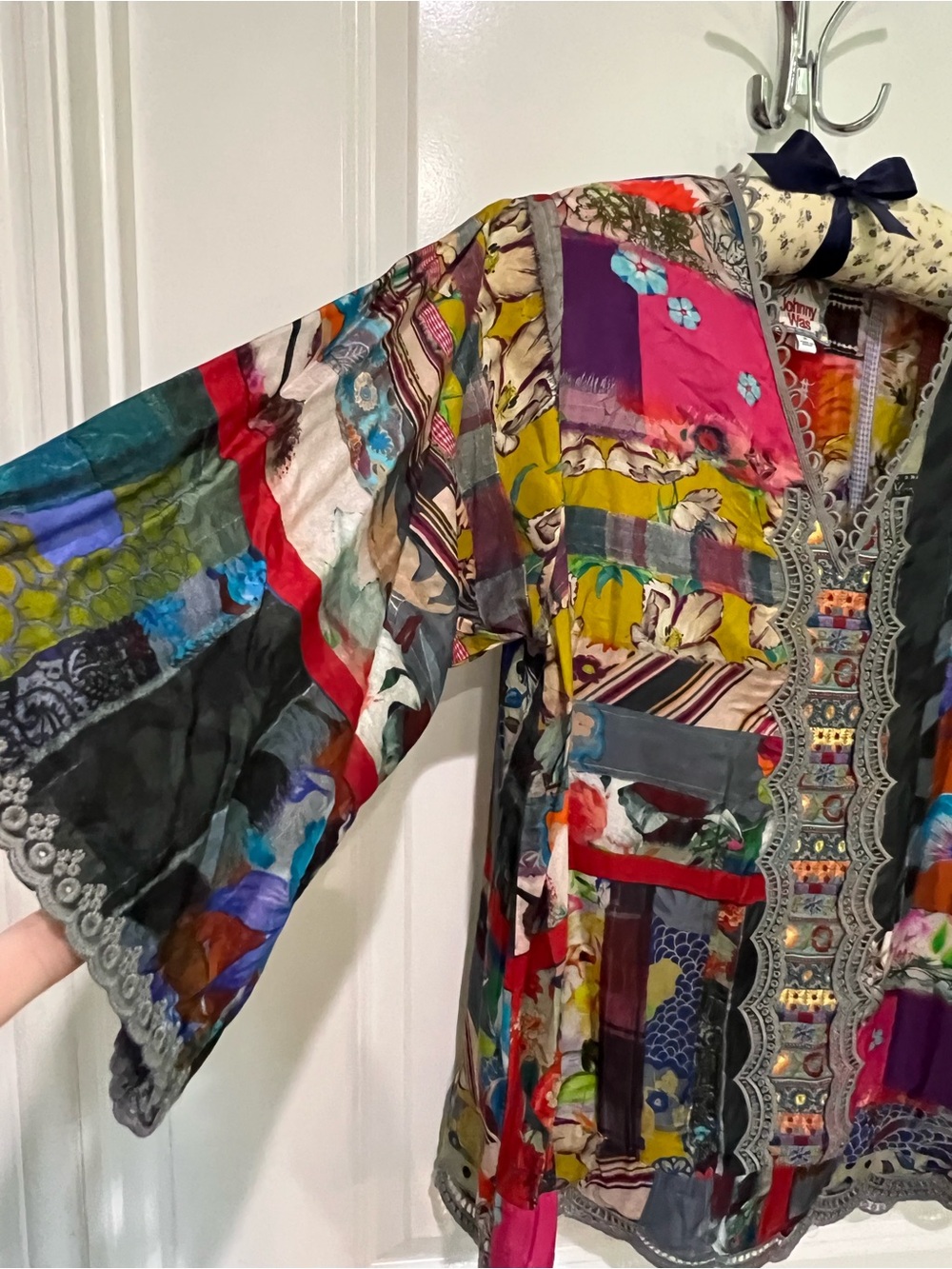 Johnny Was Sonnet Leonora Silk Boho Patchwork V-Neck Multicolor Tunic - Picture 3 of 11